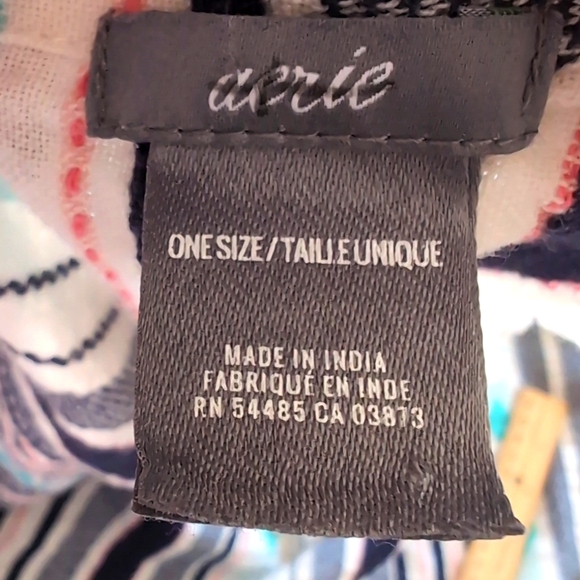 Aerie scarf - Picture 2 of 5